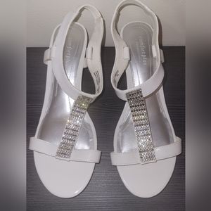 Comfort Plus by Predictions White Formal Sparkly Shoes